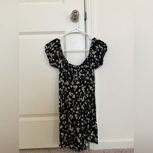 Floral Dress With Ruffled Sleeves